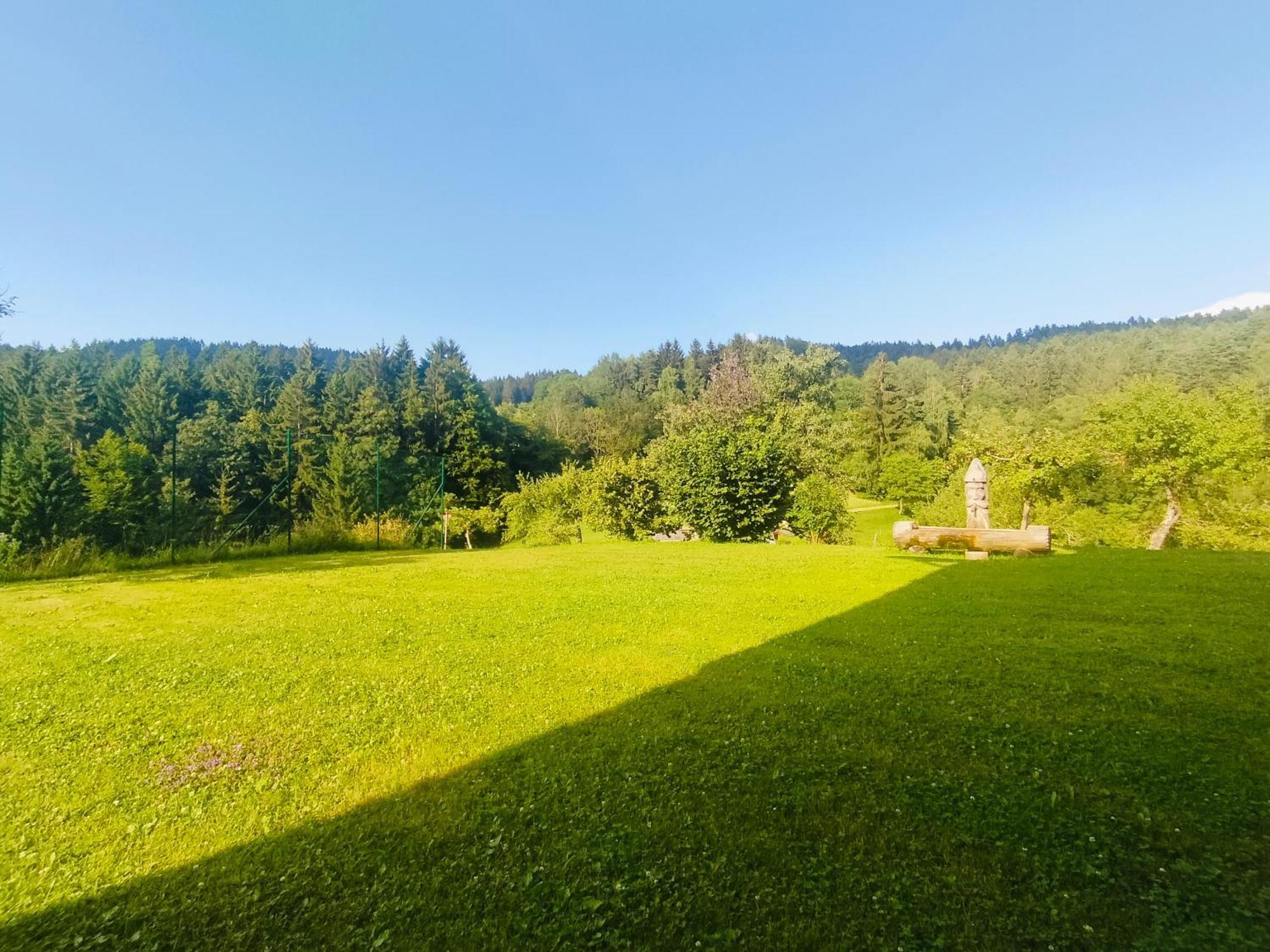 Apartments Organic Tourist Farm Gradisnik Prevalje ภายนอก รูปภาพ
