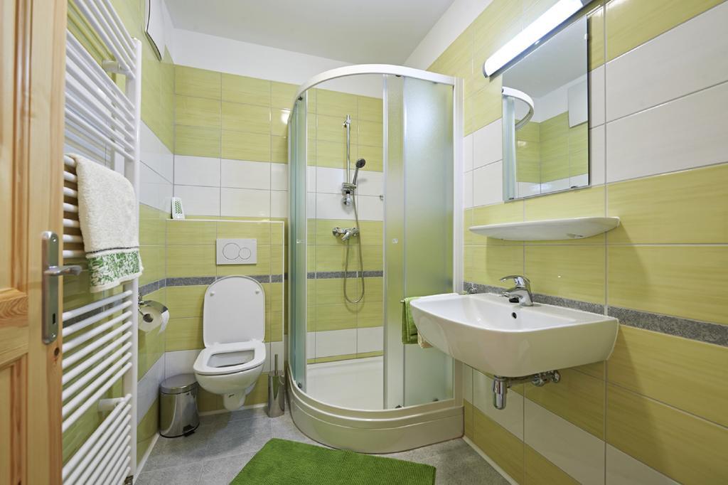 Apartments Organic Tourist Farm Gradisnik Prevalje ภายนอก รูปภาพ