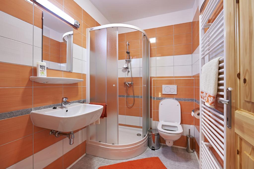 Apartments Organic Tourist Farm Gradisnik Prevalje ภายนอก รูปภาพ